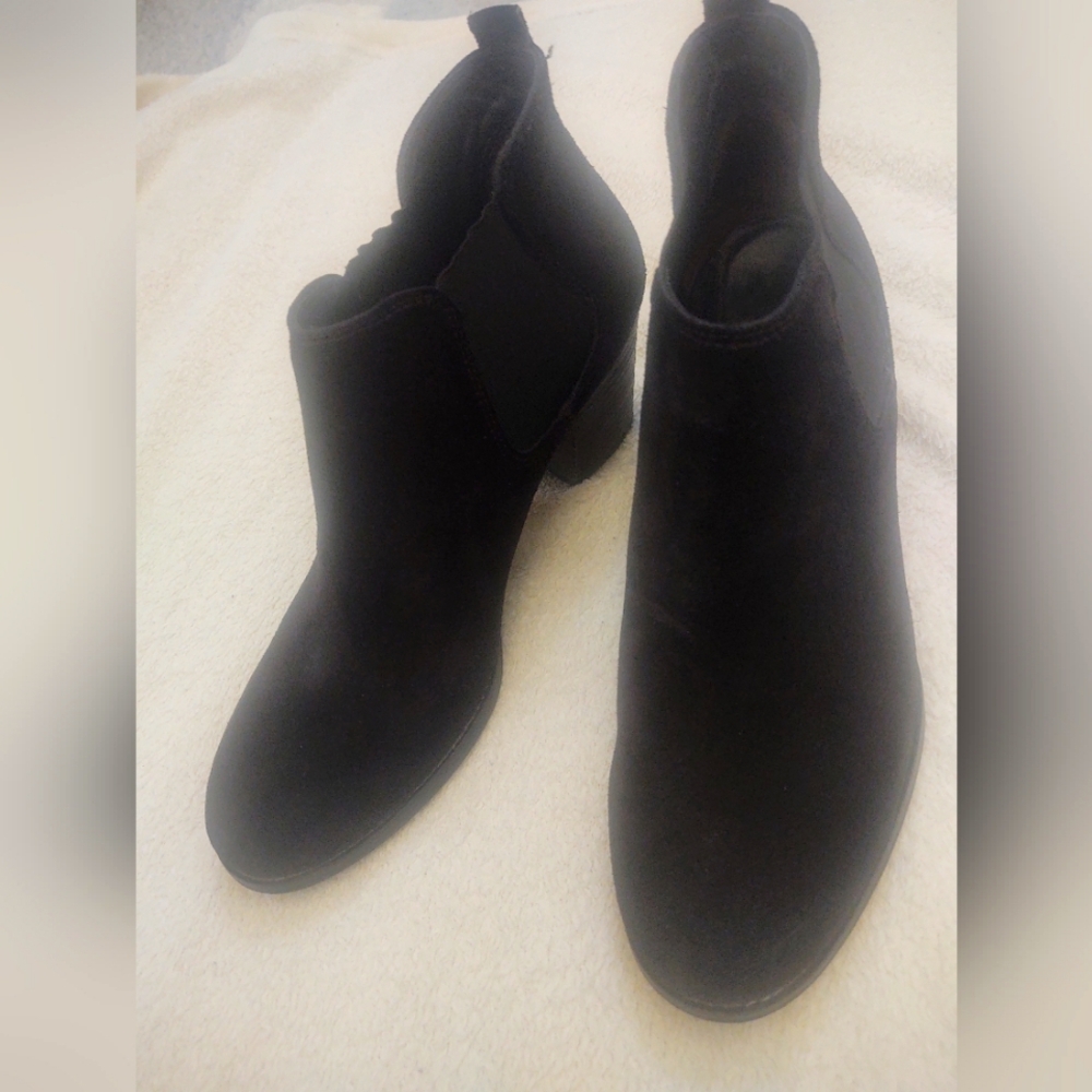 Paul Green Black Suede Ankle Bootie Slip On Women’s Boots Size 8
